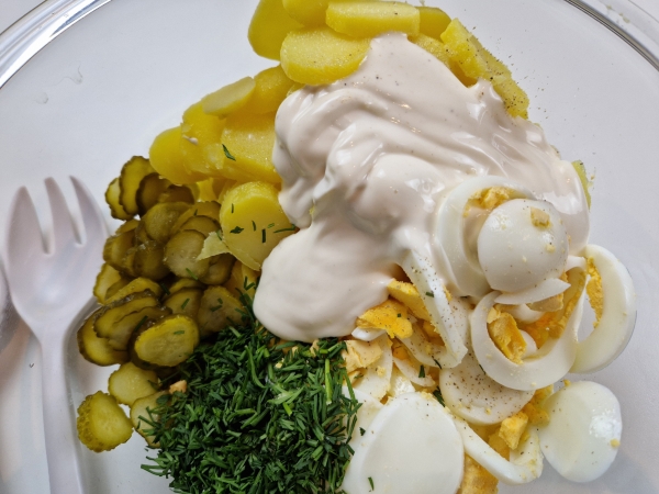 Tradicionālie vācu kartupeļu salāti